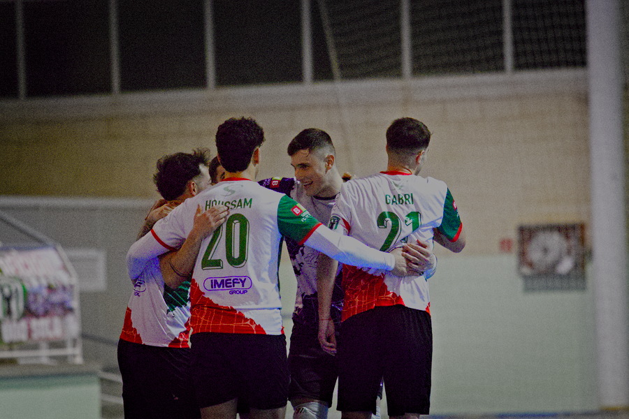 Un festival de goles ante la UD Fontense confirma la buena racha del equipo