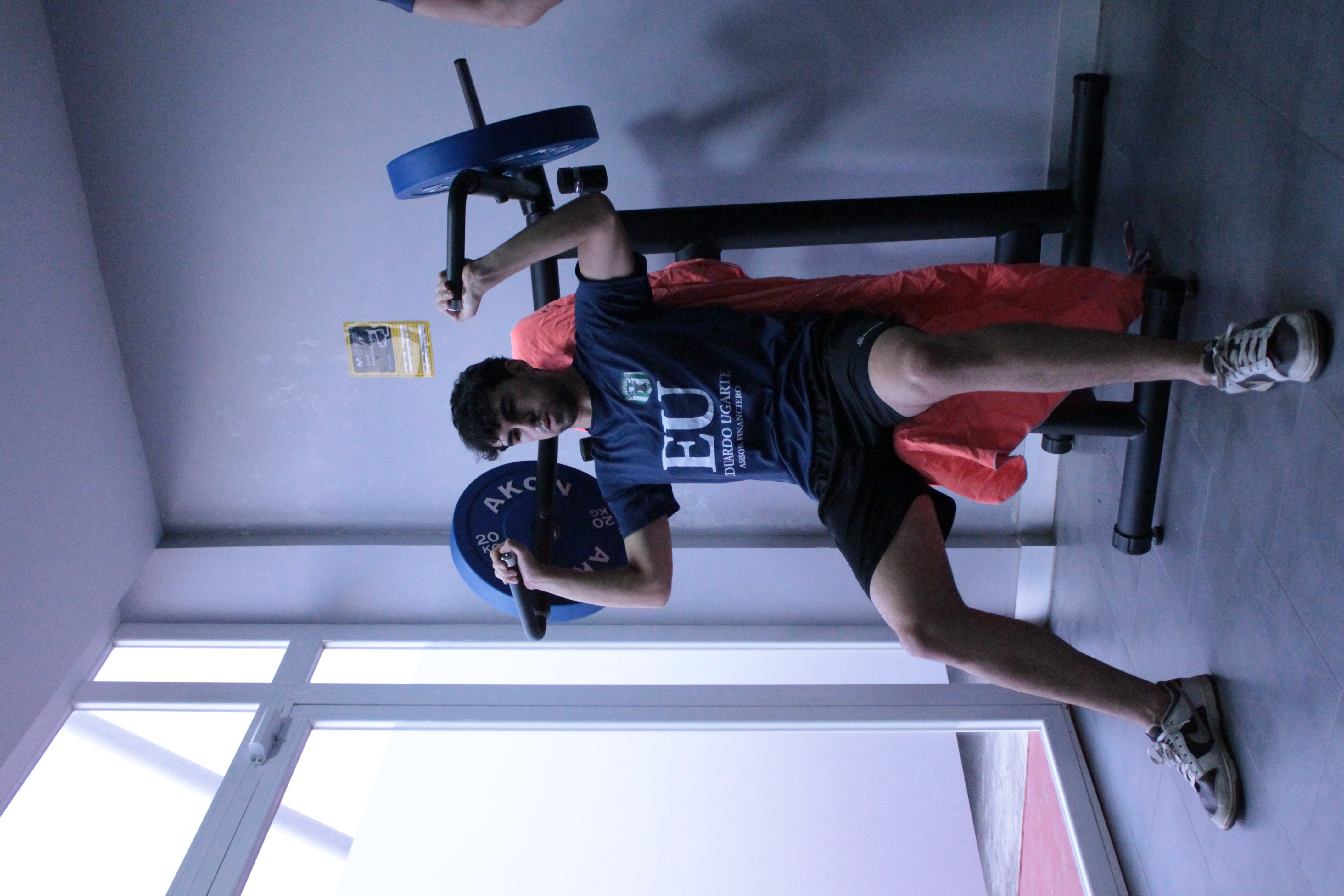 Sesión de fuerza en Sport Fit Los Yébenes